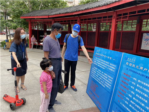 黨員進(jìn)社區(qū)3 黨員進(jìn)社區(qū)3